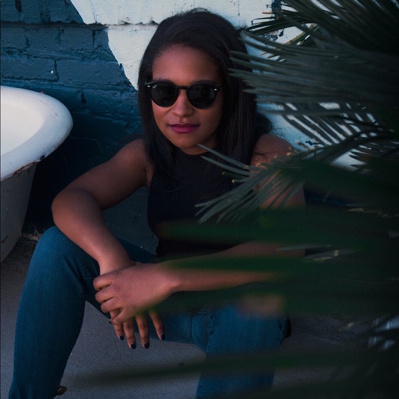 Meet your Posher, Dottie - Picture 1 of 1